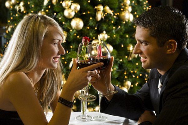 things-to-talk-about-on-a-first-date-2024242983-jul-3-2012-600x400